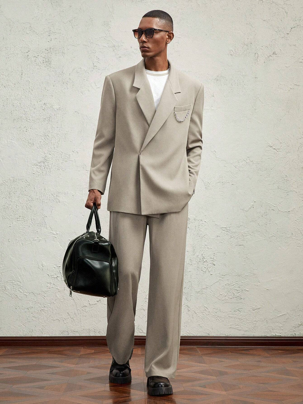 Mon Prince RP™ Formal Wide-Lapel Chain Detail Men’s Blazer – Fall/Winter Edition